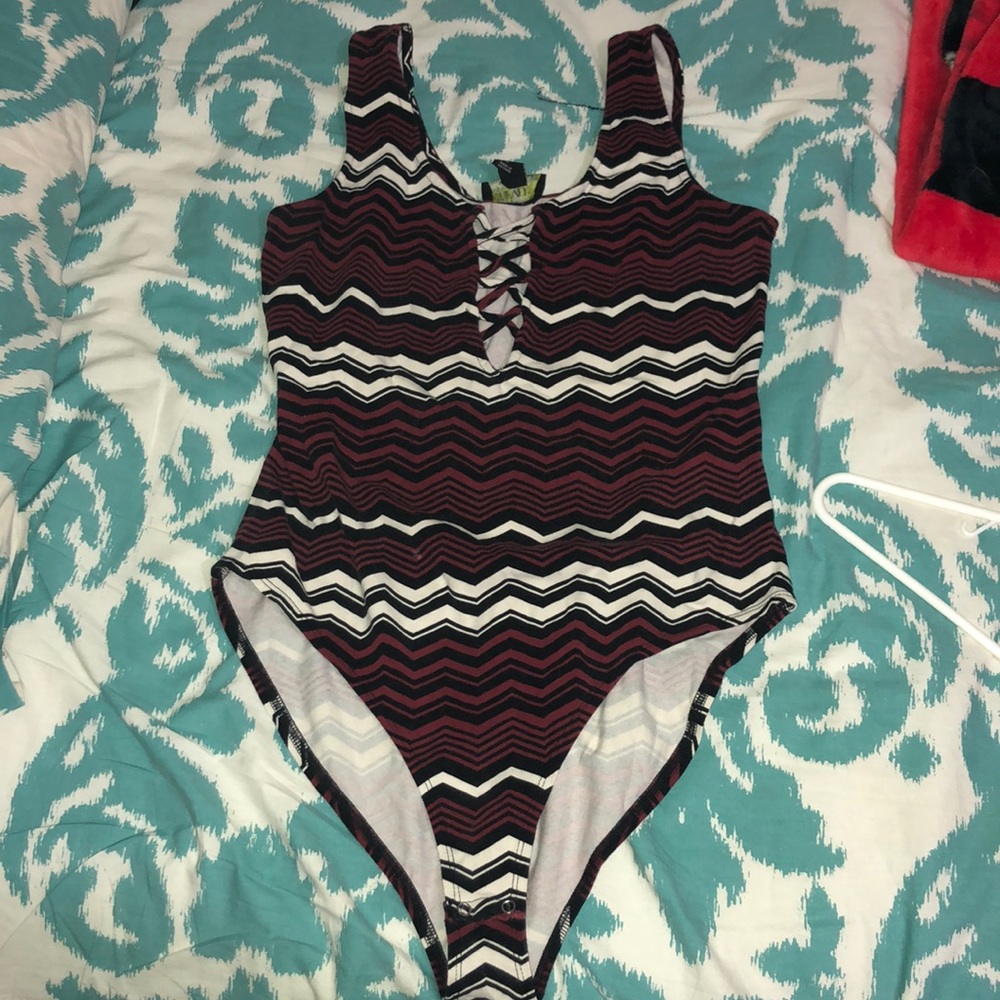 F21 bodysuit rarely worn